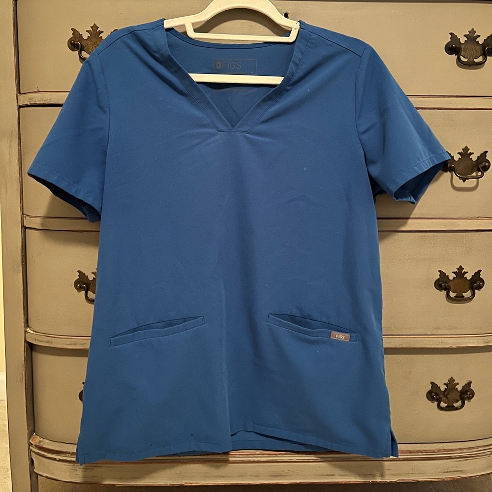 Figs Scrub Top